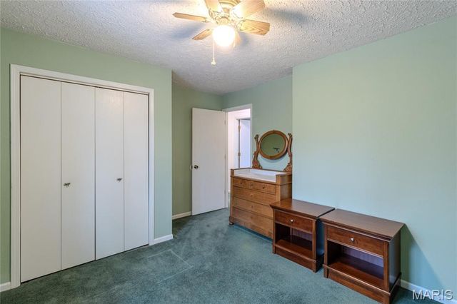 16280 Hardwood Lane, St Robert, MO 65584