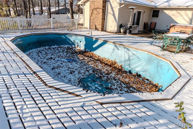 16280 Hardwood Lane, St Robert, MO 65584