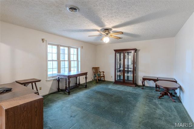 16280 Hardwood Lane, St Robert, MO 65584