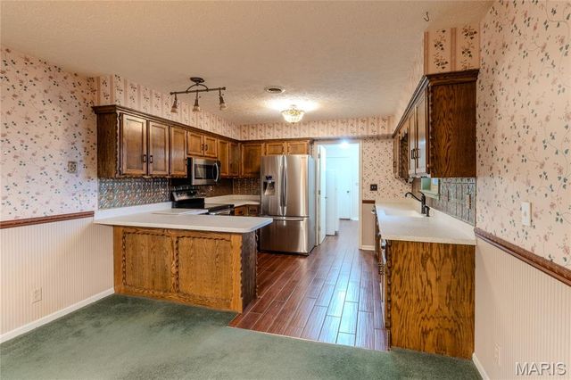 16280 Hardwood Lane, St Robert, MO 65584