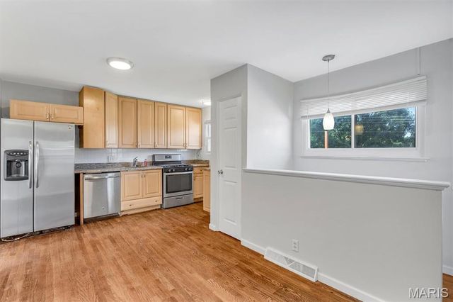 3909 Southern Aire Drive, St Louis, MO 63125