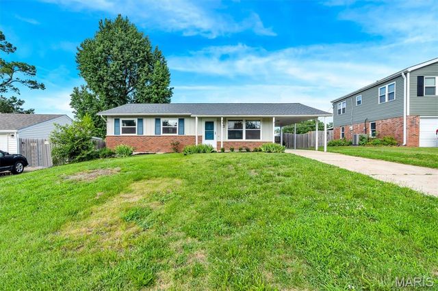 3909 Southern Aire Drive, St Louis, MO 63125