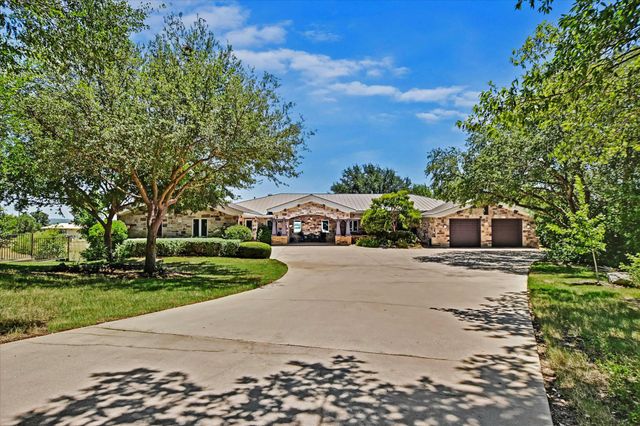2803 Ranch Road 2831, Horseshoe Bay, TX 78657