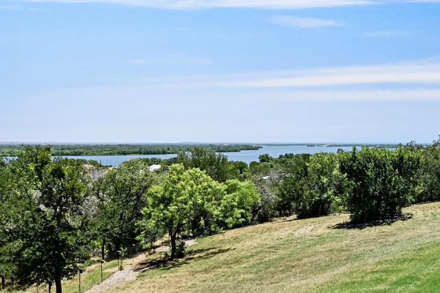 2803 Ranch Road 2831, Horseshoe Bay, TX 78657