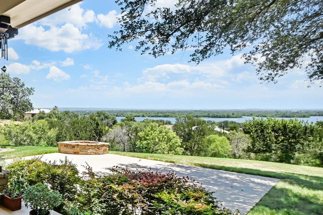 2803 Ranch Road 2831, Horseshoe Bay, TX 78657
