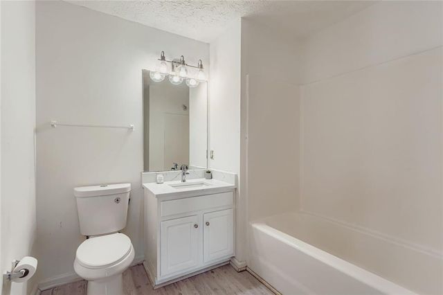 1025 Lakeside Circle, Covington, GA 30016