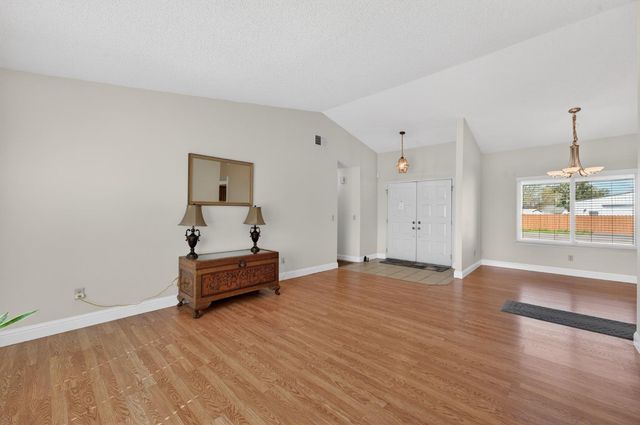 7640 Ranch River Dr, Elverta, CA 95626