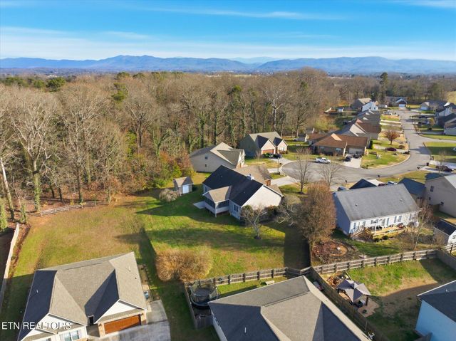 803 Micah St, Maryville, TN 37804