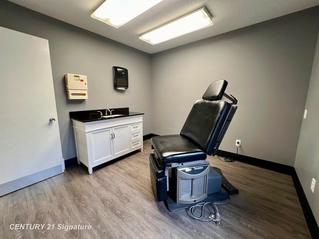 5605 N Colony Drive, Saginaw Twp, MI 48638