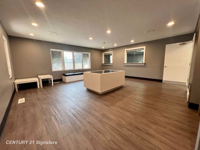 5605 N Colony Drive, Saginaw Twp, MI 48638
