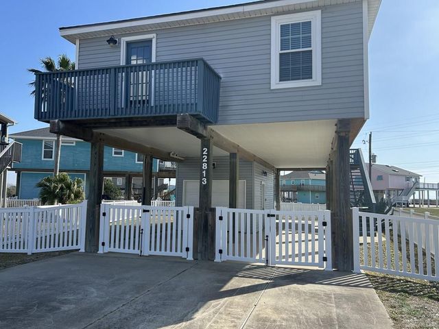 22813 Buena Street, Galveston, TX 77554