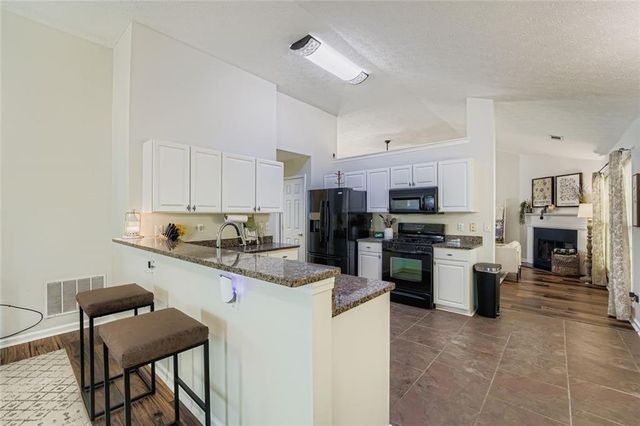 2895 Dogwood Creek, Duluth, GA 30096