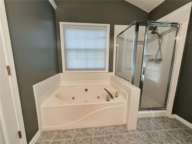 2895 Dogwood Creek, Duluth, GA 30096