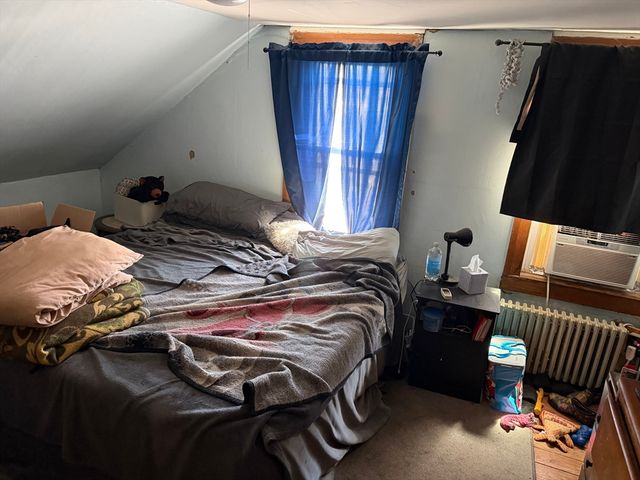 15 Allen St, Fall River, MA 02724