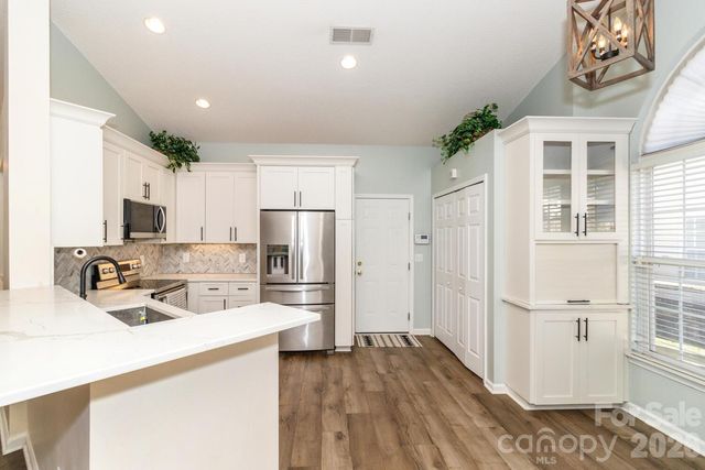 6425 Tunston Lane, Charlotte, NC 28269