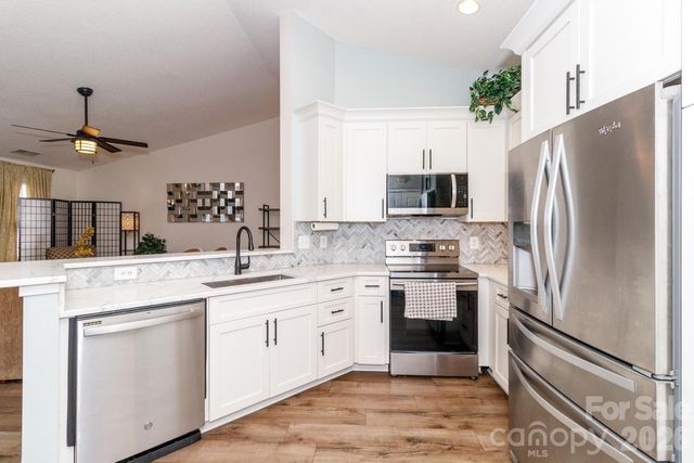 6425 Tunston Lane, Charlotte, NC 28269