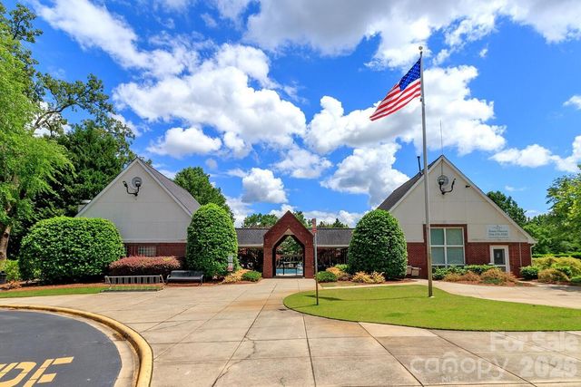 6425 Tunston Lane, Charlotte, NC 28269