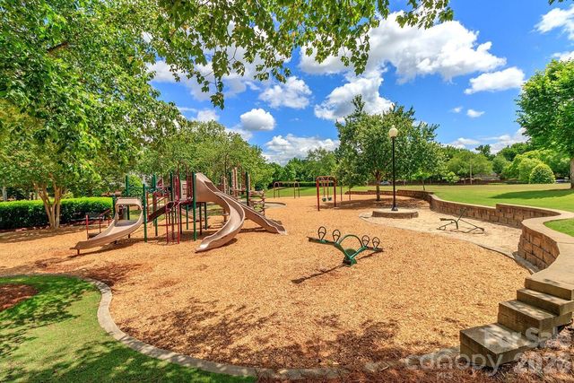 6425 Tunston Lane, Charlotte, NC 28269