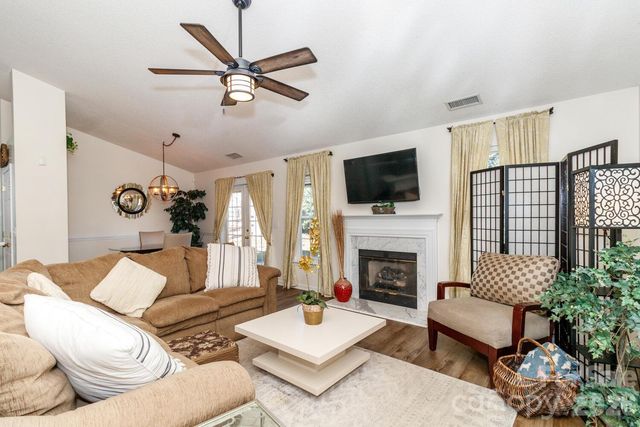 6425 Tunston Lane, Charlotte, NC 28269