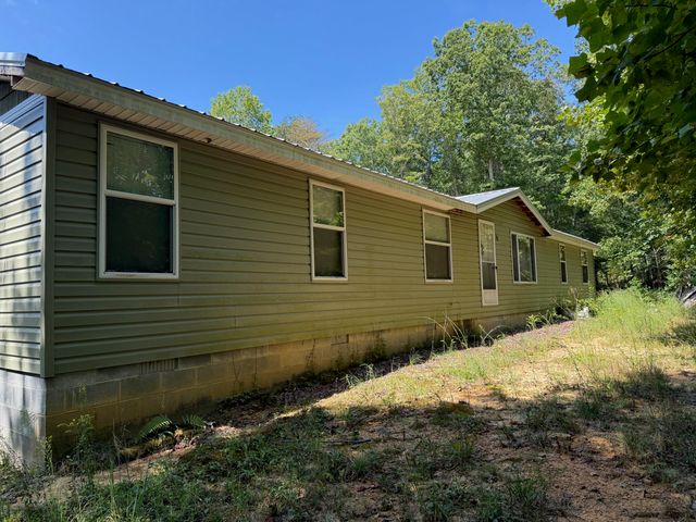 538 Pine Hill Cemetery Road, Whitwell, TN 37397