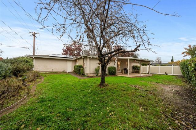 3505 Tamarack Drive, Redding, CA 96003