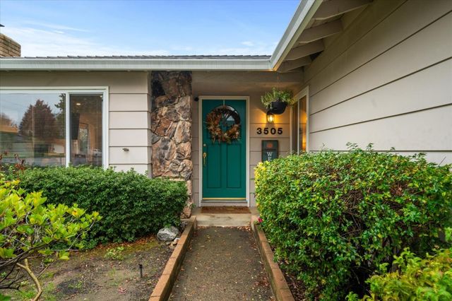 3505 Tamarack Drive, Redding, CA 96003