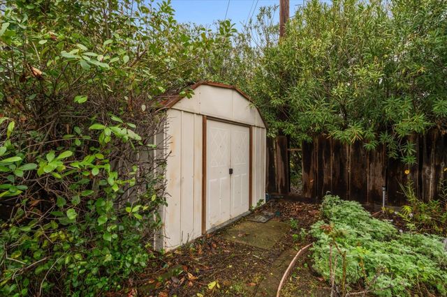 3505 Tamarack Drive, Redding, CA 96003