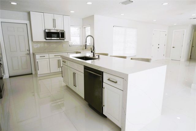 3364 ESPANOLA DRIVE, Sarasota, FL 34239