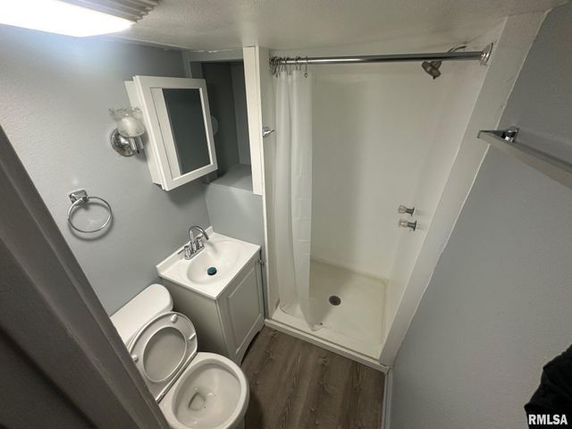 1808 W FREDONIA Avenue, Peoria, IL 61606