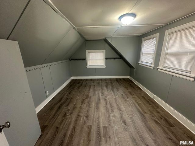 1808 W FREDONIA Avenue, Peoria, IL 61606