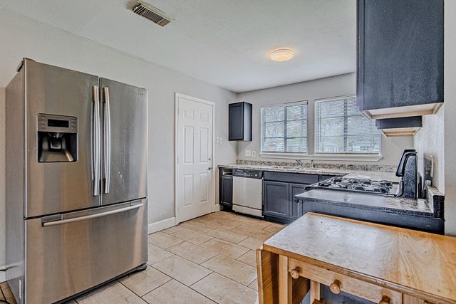 7601 Delavan Drive, Houston, TX 77028