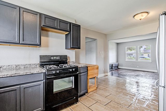 7601 Delavan Drive, Houston, TX 77028