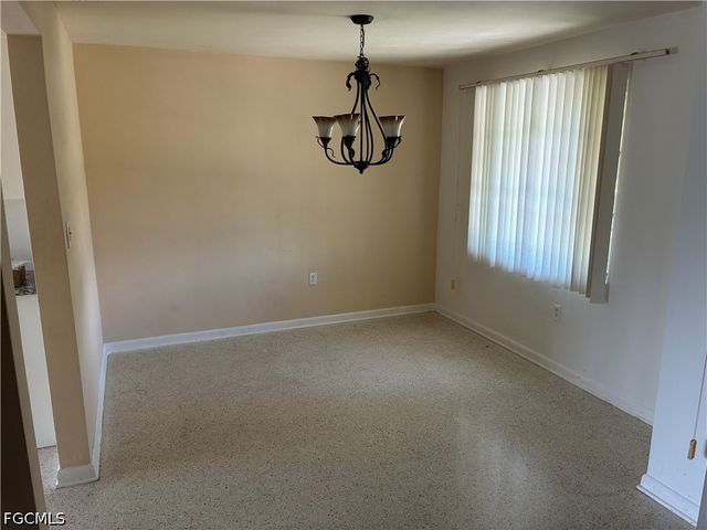3709 SE 17th PL, Cape Coral, FL 33904