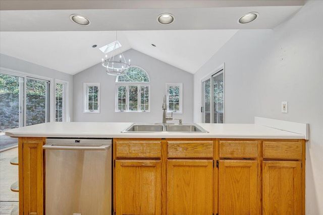 3044 Burnleigh RD, Roanoke, VA 24014