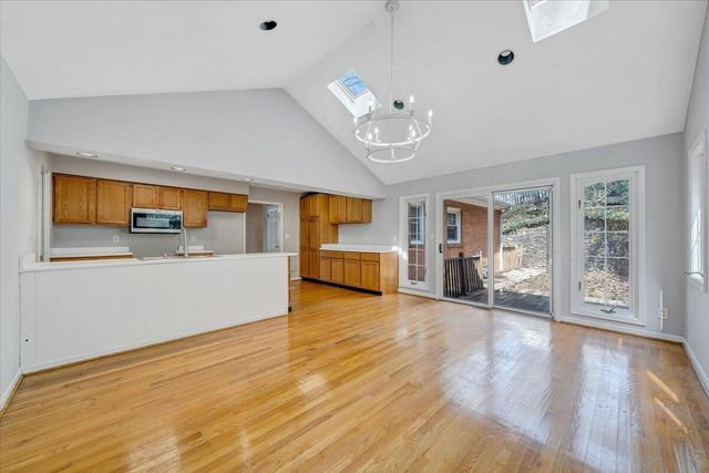 3044 Burnleigh RD, Roanoke, VA 24014