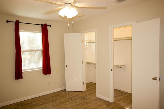2100 E Stassney LN A, Austin, TX 78744