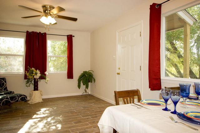 2100 E Stassney LN A, Austin, TX 78744