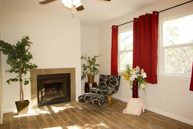 2100 E Stassney LN A, Austin, TX 78744