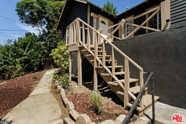 1715 Winmar Drive, Los Angeles, CA 90065