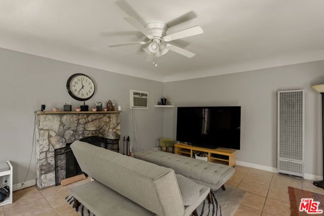 1715 Winmar Drive, Los Angeles, CA 90065