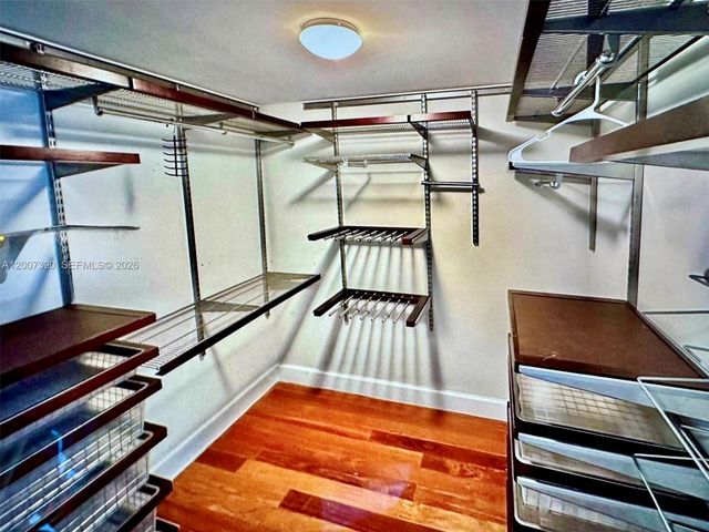 2101 Brickell Ave 2908, Miami, FL 33129