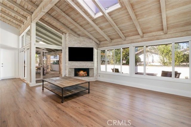 2111 Vista Dorado, Newport Beach, CA 92660