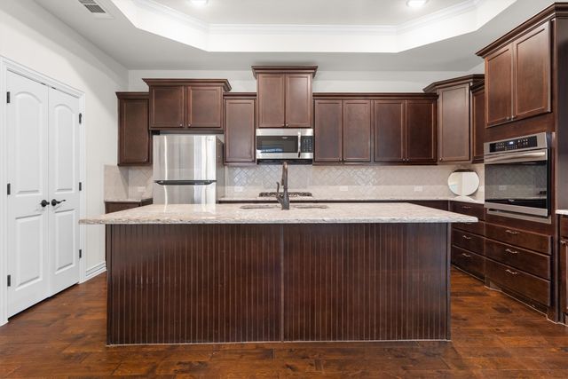 6019 Carmona Trail, Fort Worth, TX 76123