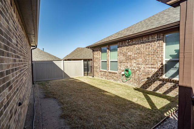 6019 Carmona Trail, Fort Worth, TX 76123
