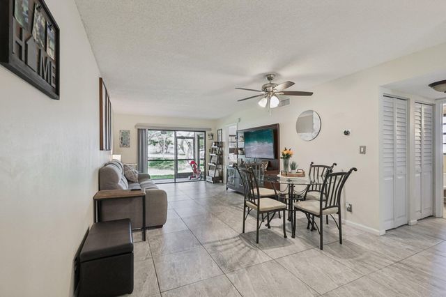301 Olivewood Place Unit 0130, Boca Raton, FL 33431