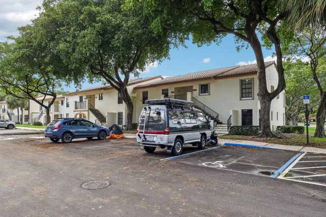 301 Olivewood Place Unit 0130, Boca Raton, FL 33431
