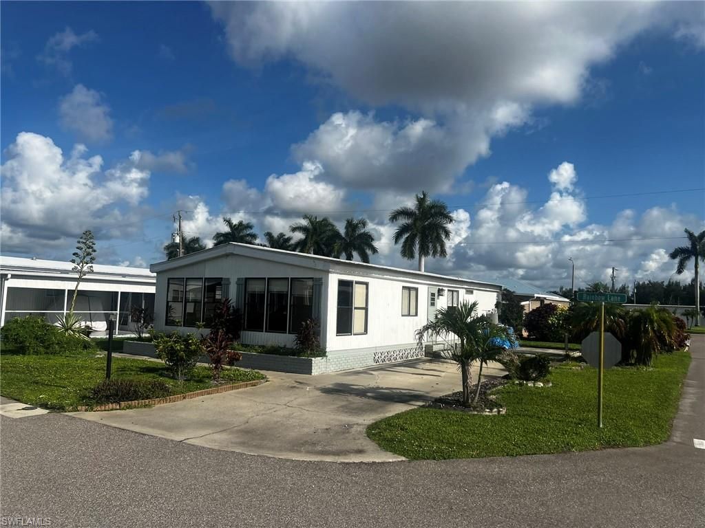 3357 Rainbow LN, NORTH FORT MYERS, FL 33903 — exterior