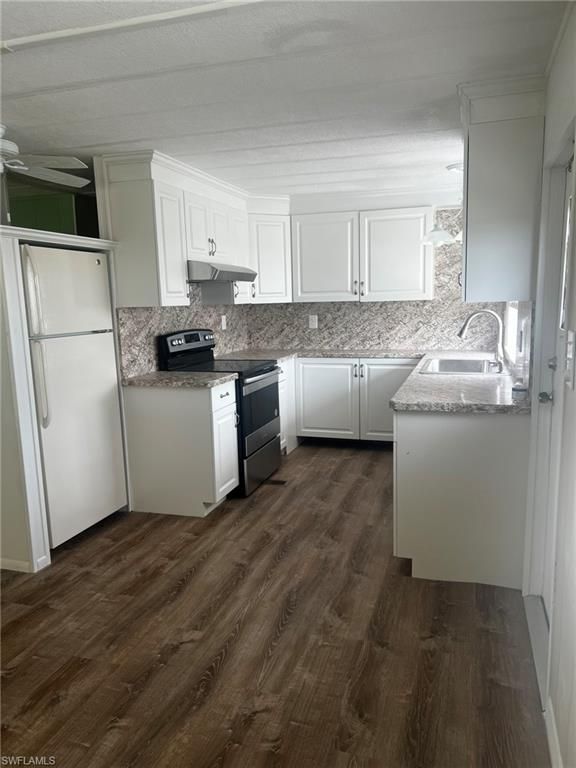 3357 Rainbow LN, NORTH FORT MYERS, FL 33903 — photo 3