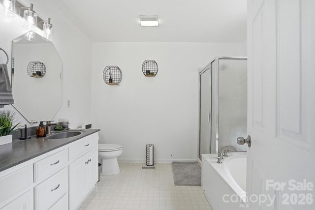 3704 Dakeita Circle, Concord, NC 28025