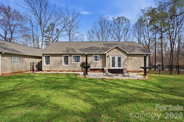 3704 Dakeita Circle, Concord, NC 28025